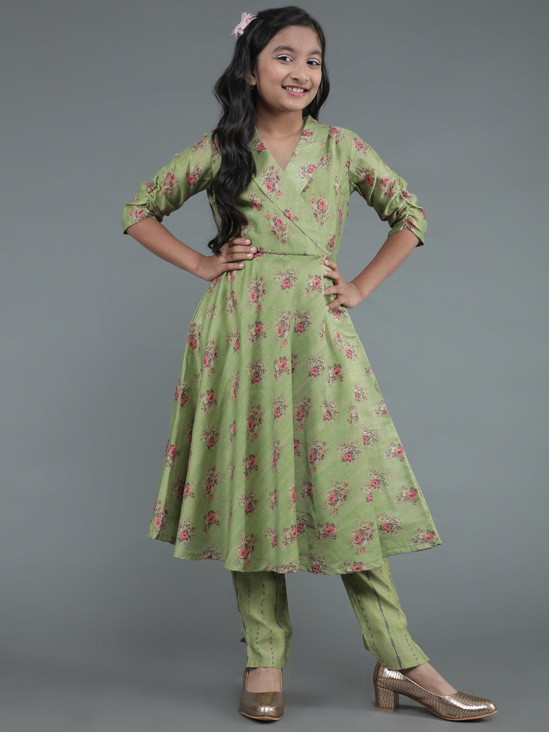 Girl's Green Floral Print Kurta With Pant