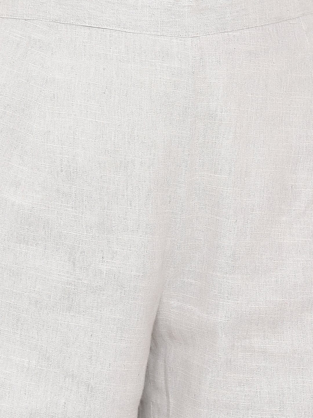 color_light grey