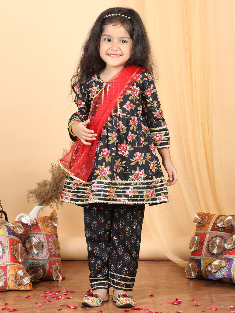 Girl's Black Cotton Floral Kurta Set