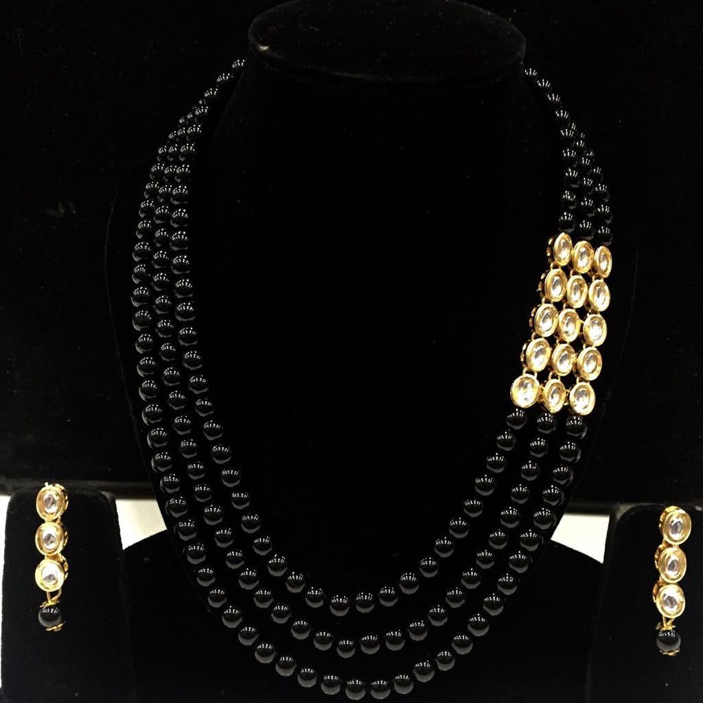 Color_Black