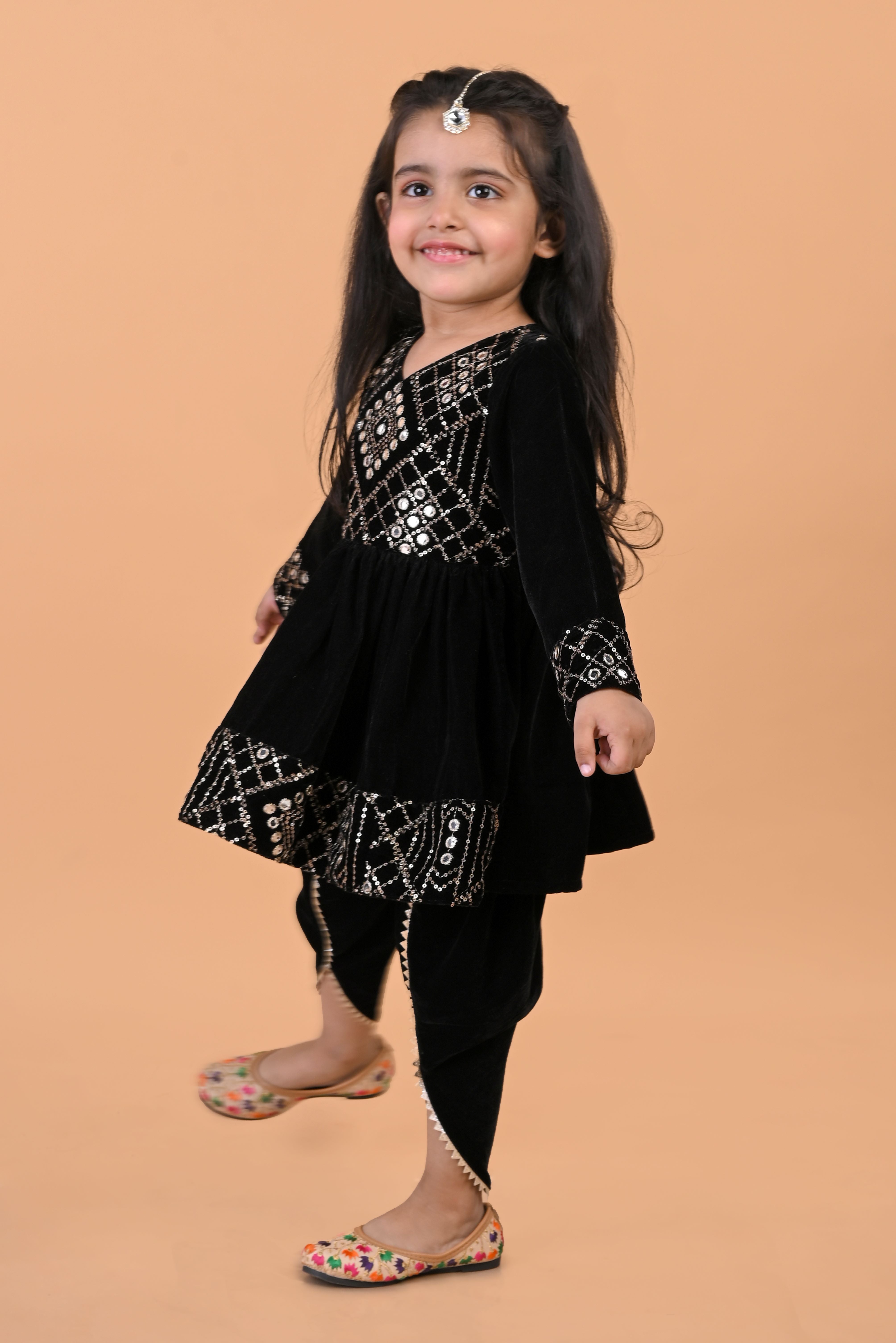 Color_Black