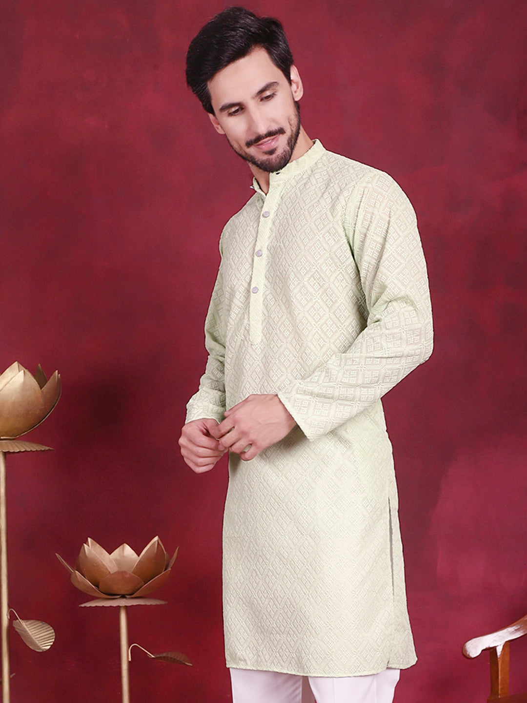 Men's Chikankari Embroidered Kurtas - Taantav