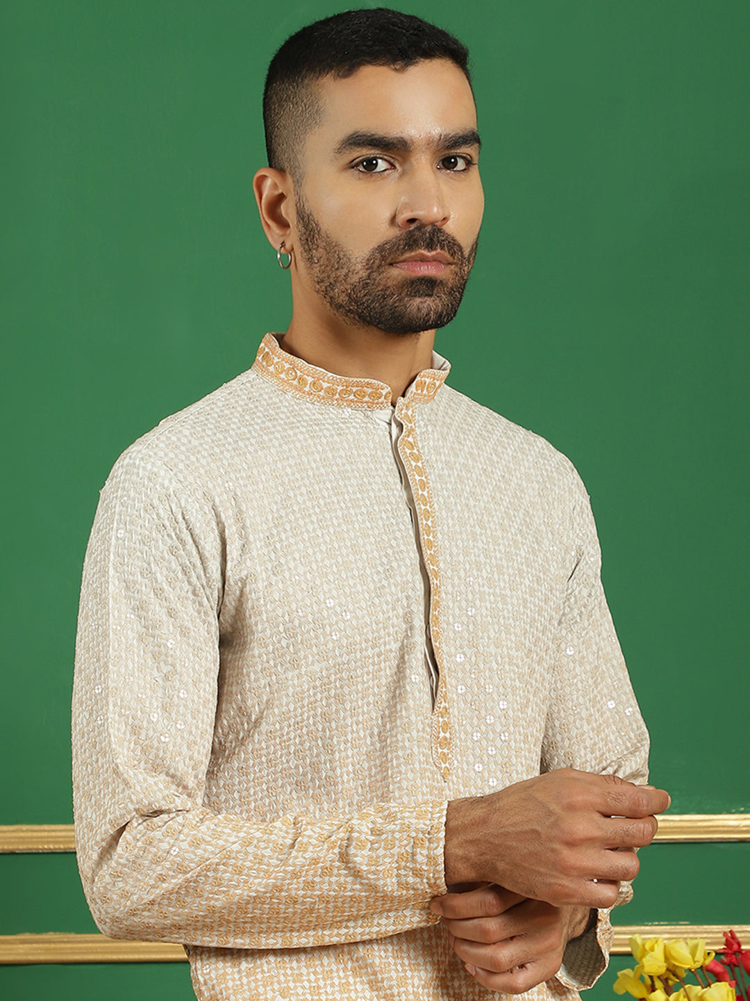 Men's Embroidered Kurtas - Taantav