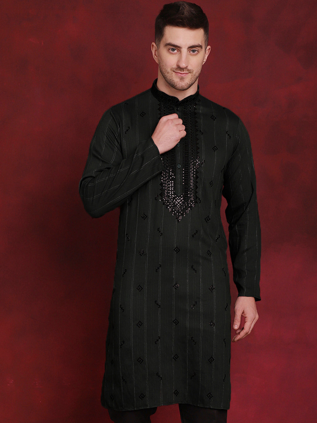 Men's Sequins Embroidered Kurtas - Taantav