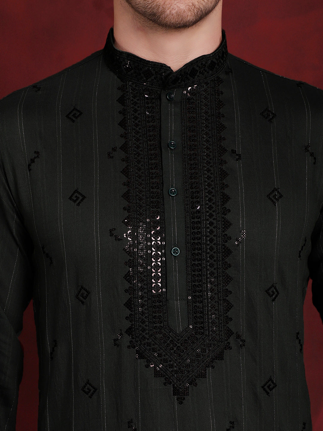 Men's Sequins Embroidered Kurtas - Taantav