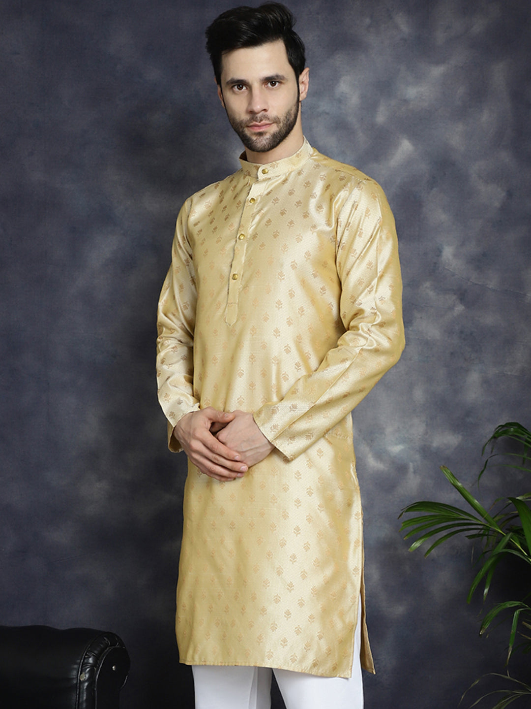 Men's Woven Design Silk Blend Kurtas - Taantav