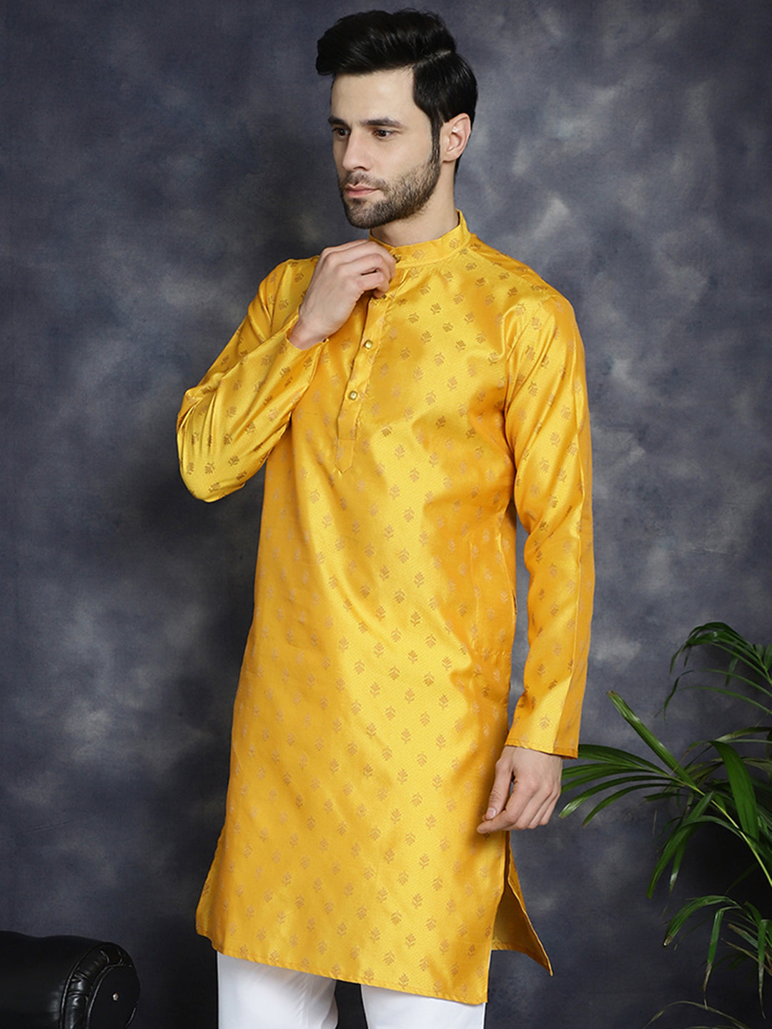 Men's Woven Design Silk Blend Kurtas - Taantav