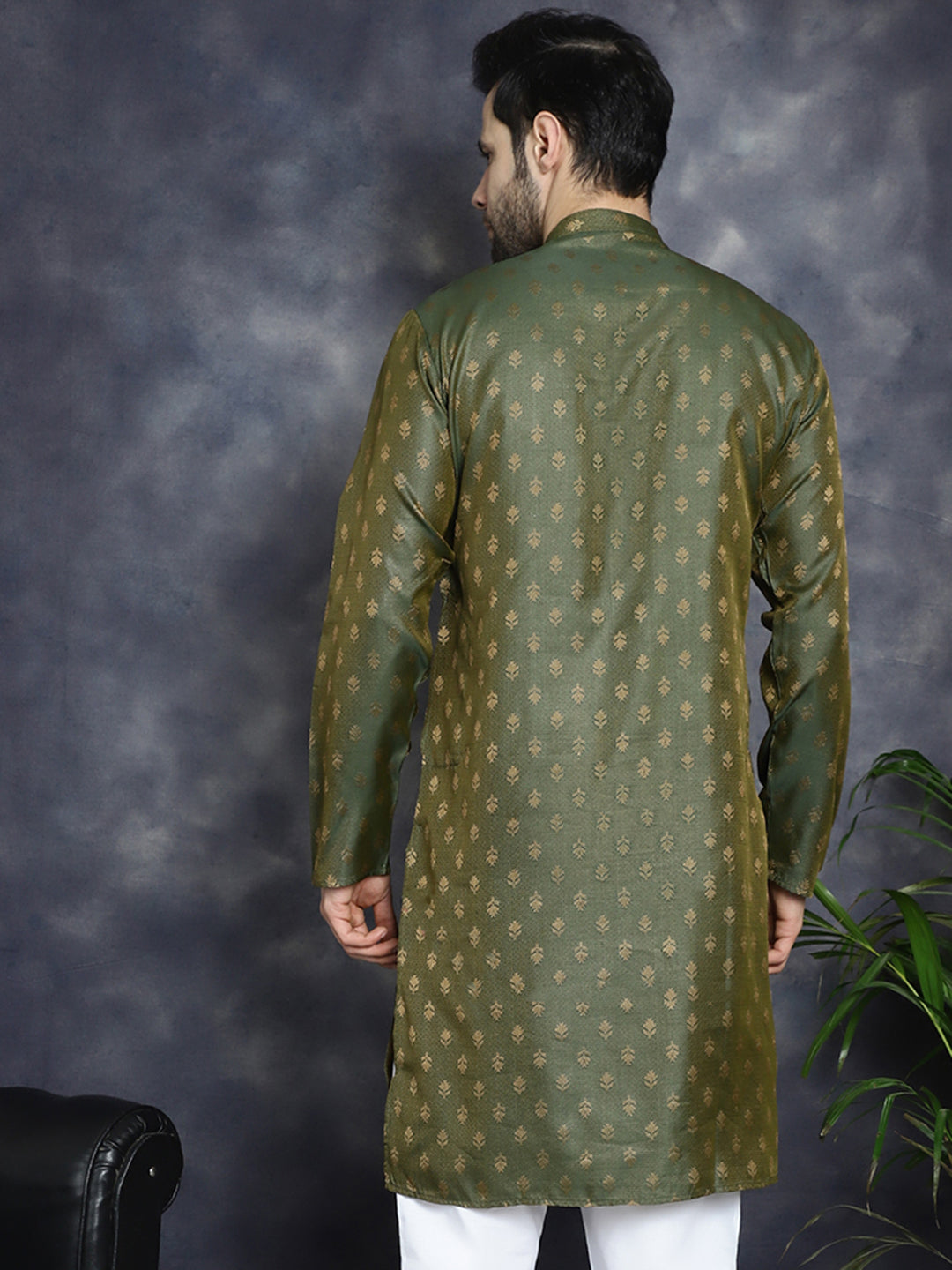 Men's Woven Design Silk Blend Kurtas - Taantav