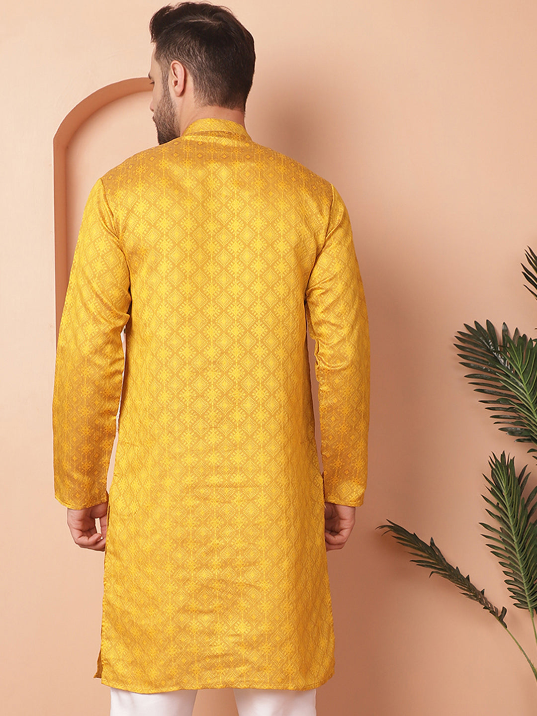 Men's Woven Design Silk Blend Kurtas - Taantav