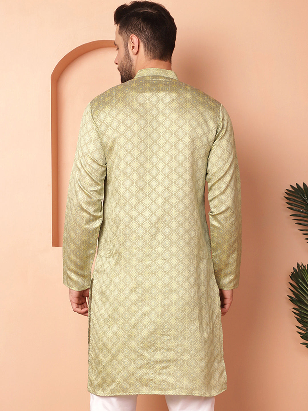 Men's Woven Design Silk Blend Kurtas - Taantav