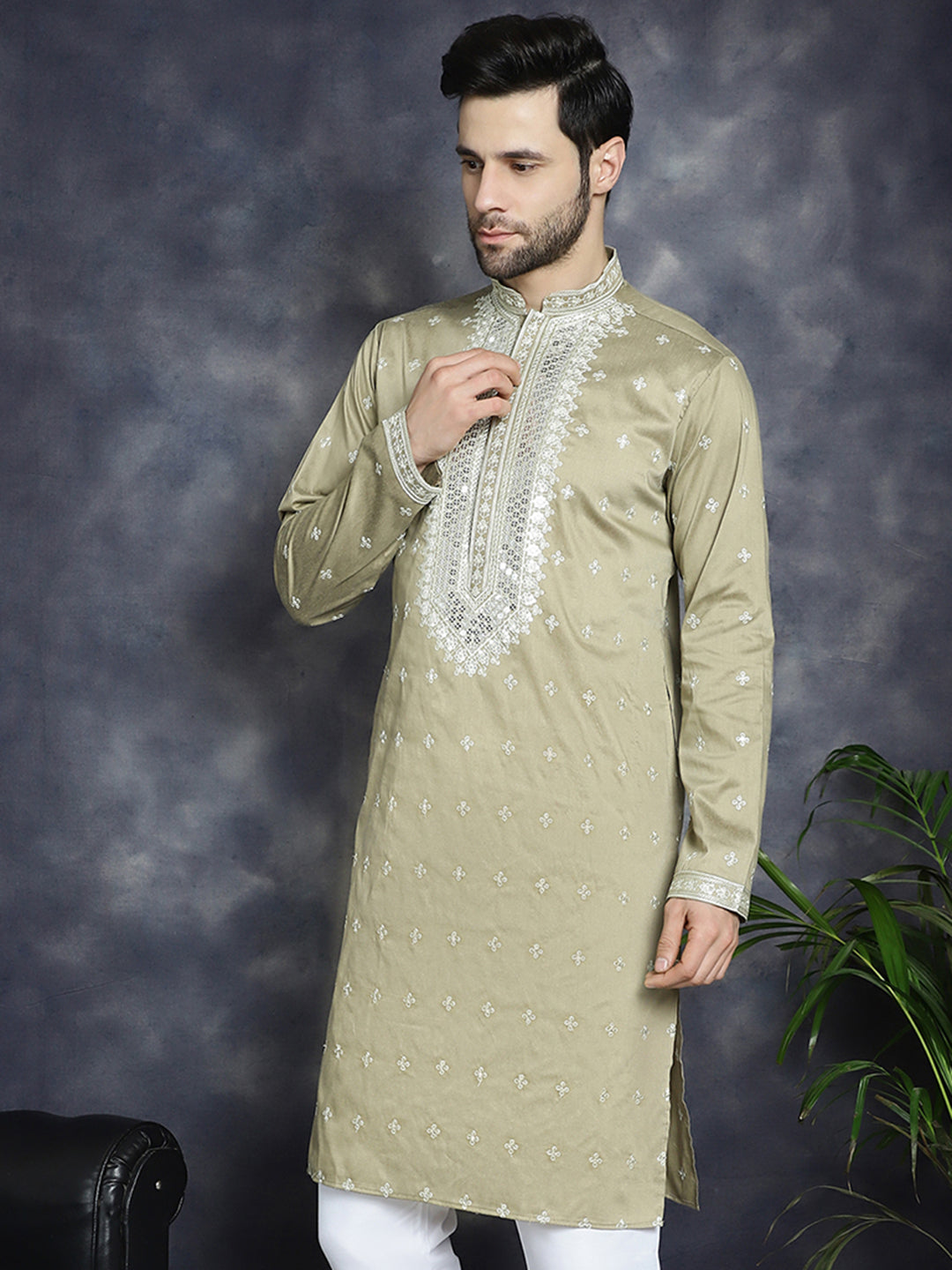 Men's Sequins Embroidered Kurtas - Taantav