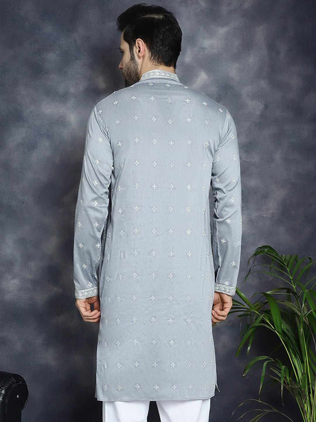 Men's Sequins Embroidered Kurtas - Taantav