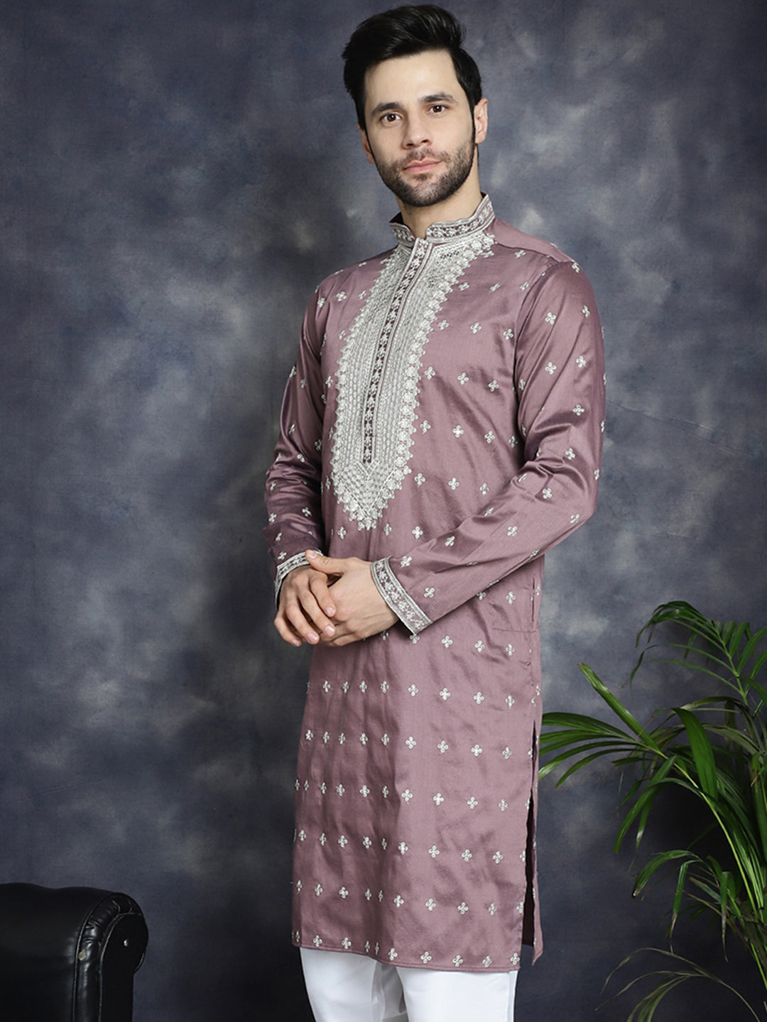 Men's Sequins Embroidered Kurtas - Taantav