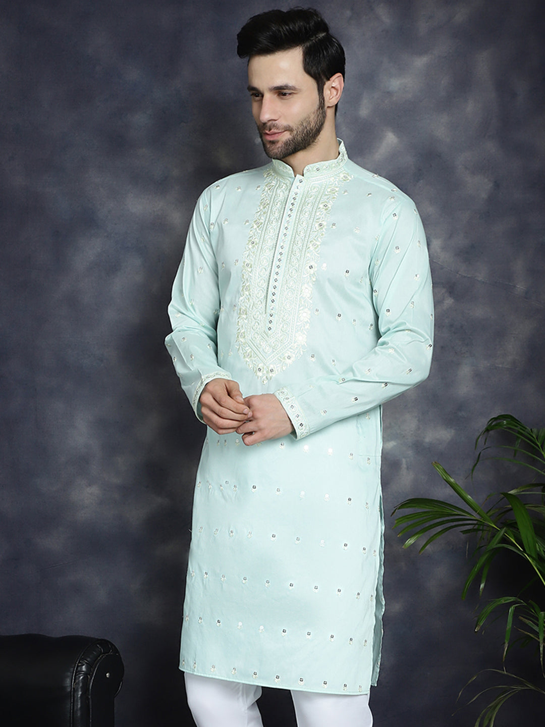 Men's Chikankari Embroidered Kurtas - Taantav