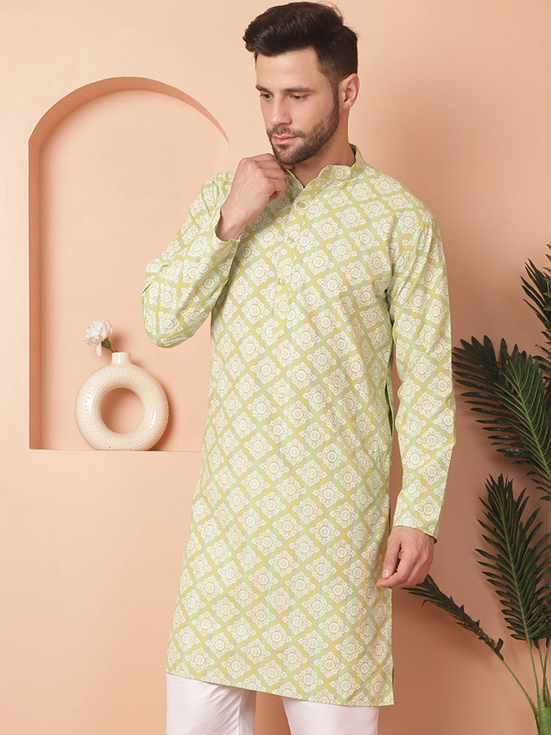 Men's Green and White Floral Printed Kurtas - Taantav