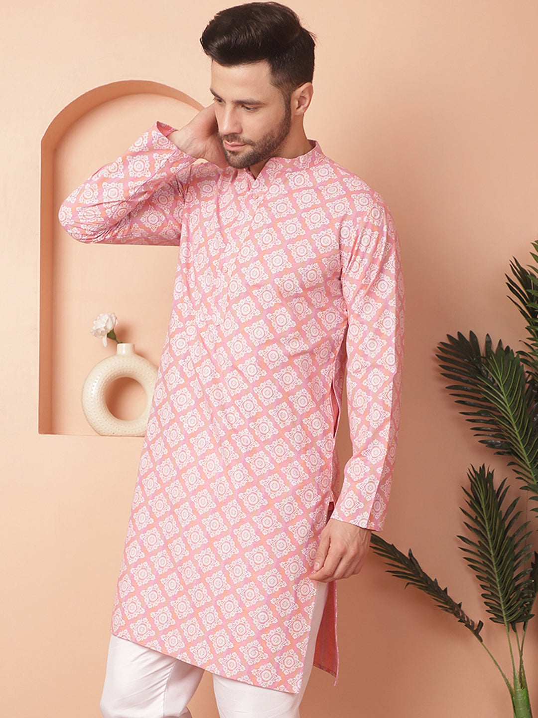 Men's Peach and White Floral Printed Kurtas - Taantav