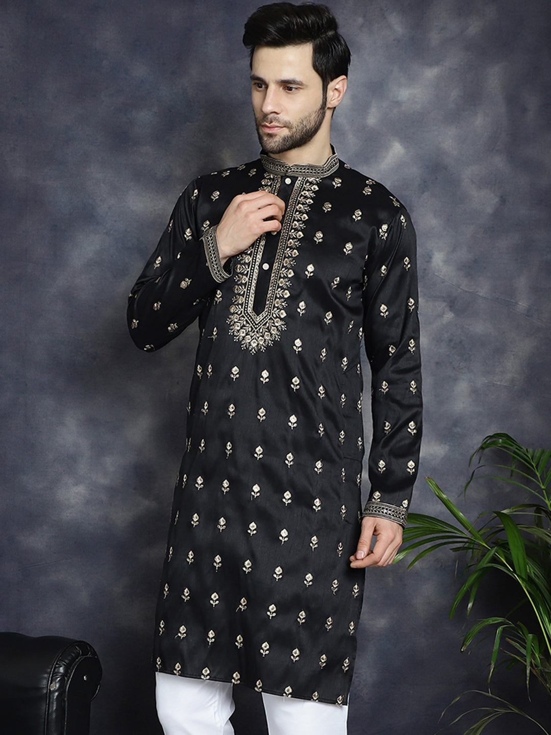 Men's Black Chikankari Embroidered Kurtas - Taantav