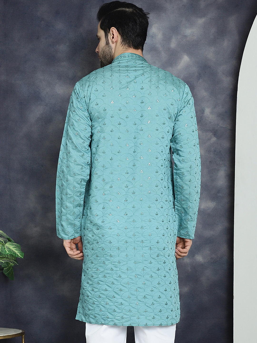 Men's Sequins Embroidered Kurtas - Taantav