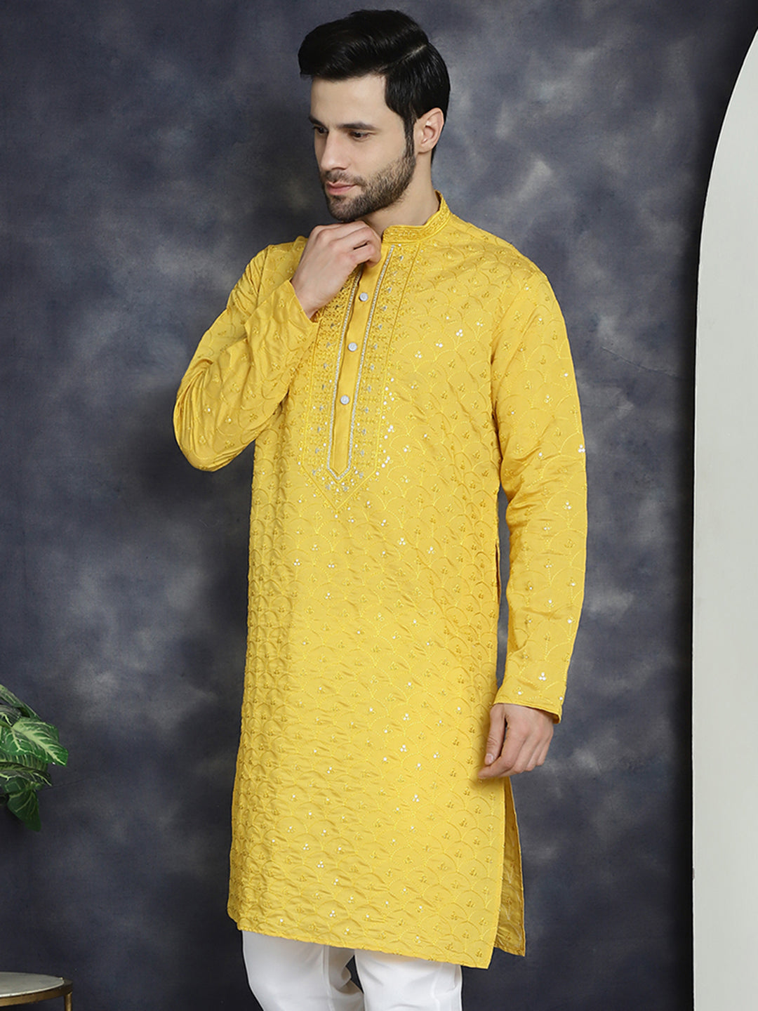 Men's Sequins Embroidered Kurtas - Taantav