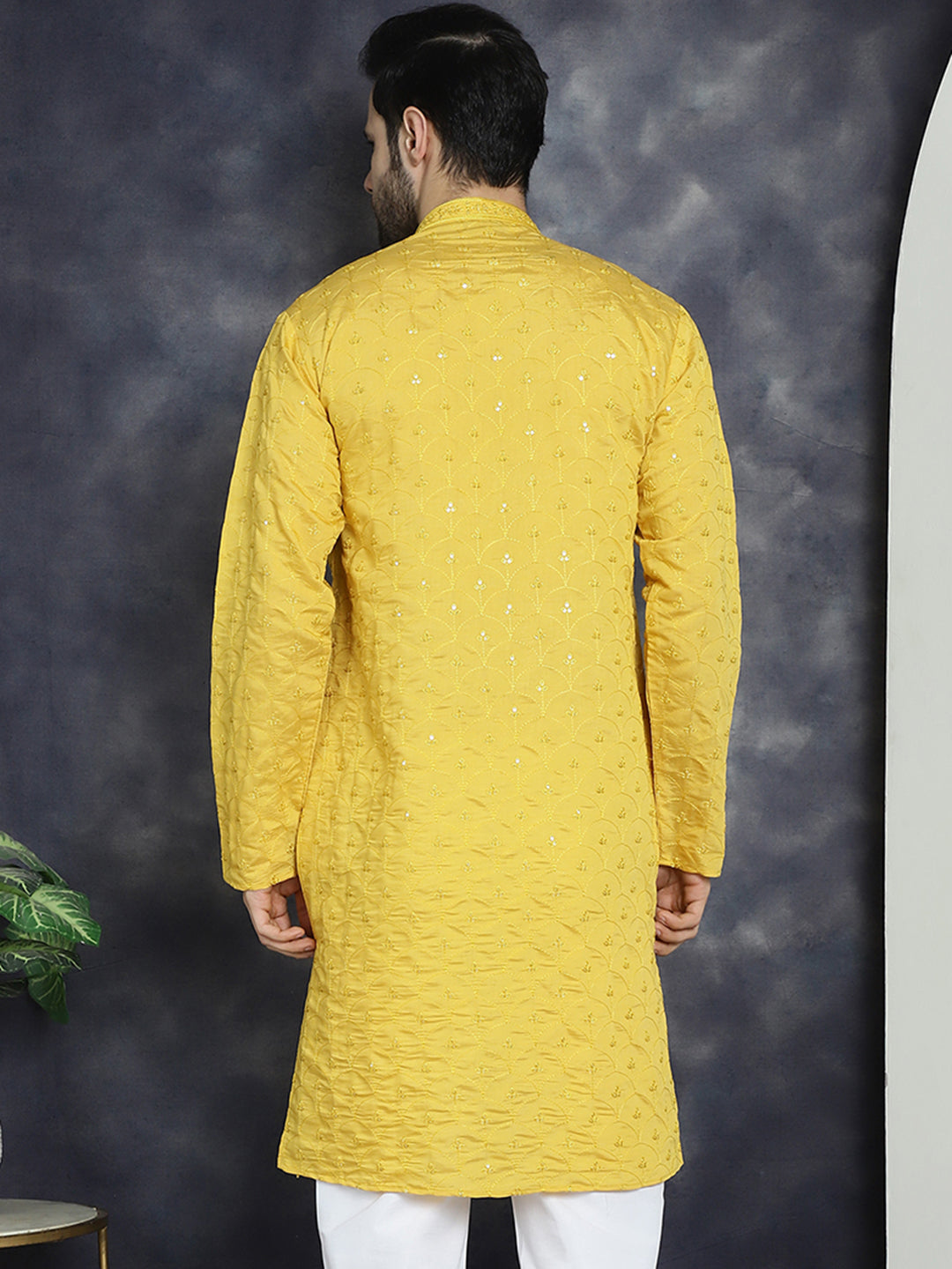 Men's Sequins Embroidered Kurtas - Taantav