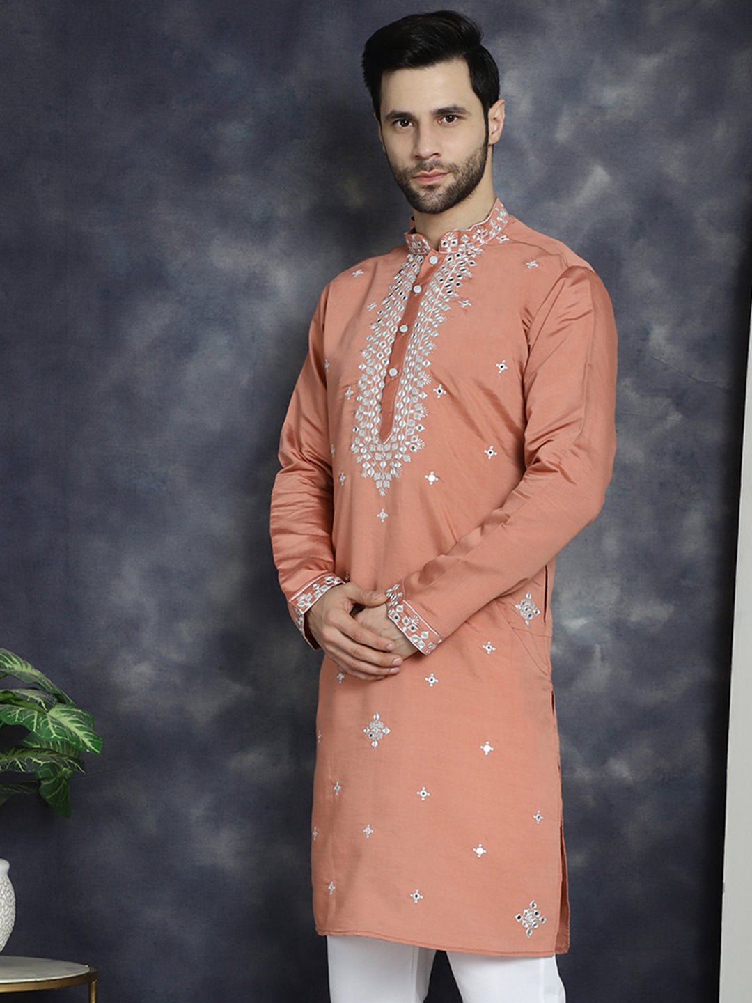 Men's Embroidered Kurtas - Taantav