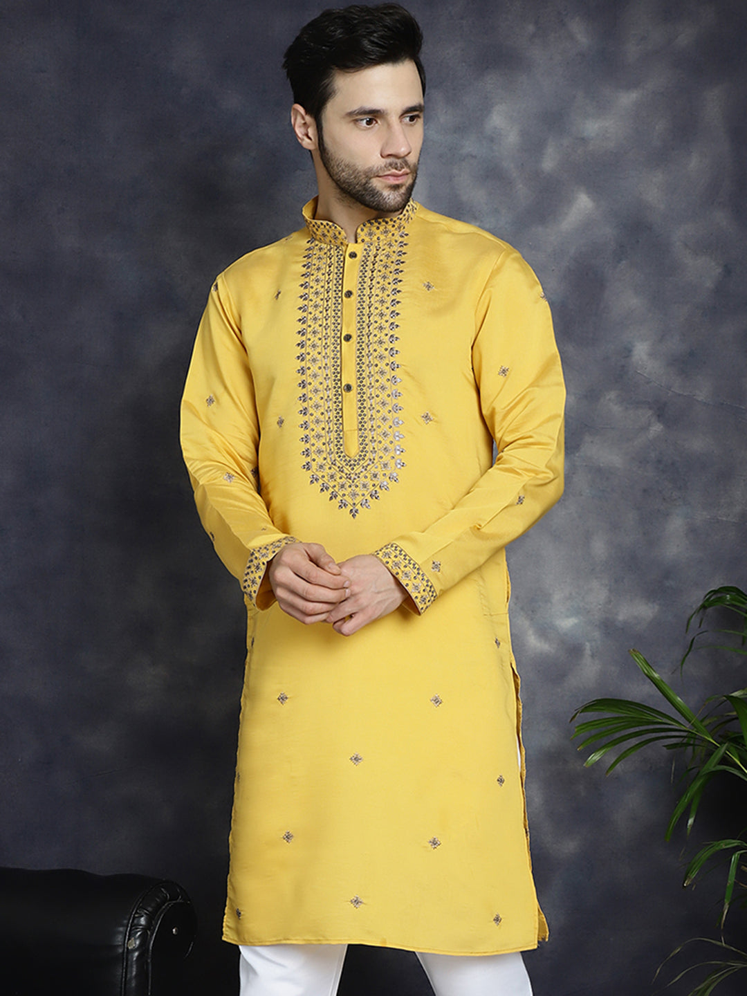 Men's Sequins Embroidered Kurtas - Taantav