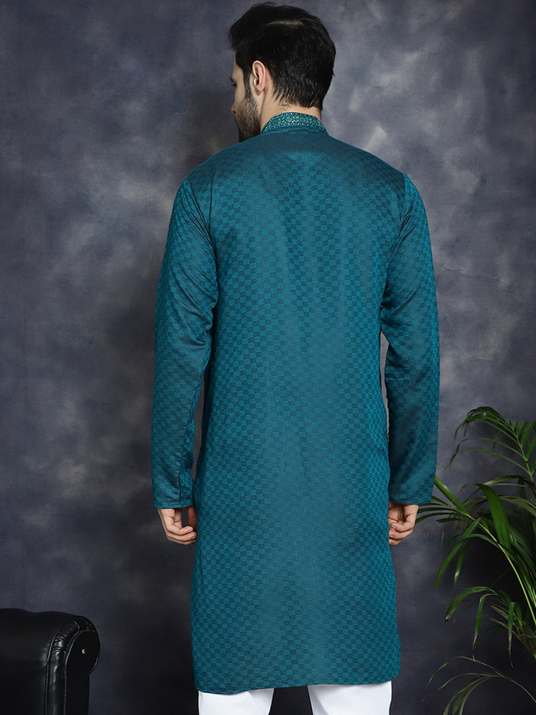 Men's Sequins Embroidered Kurtas - Taantav