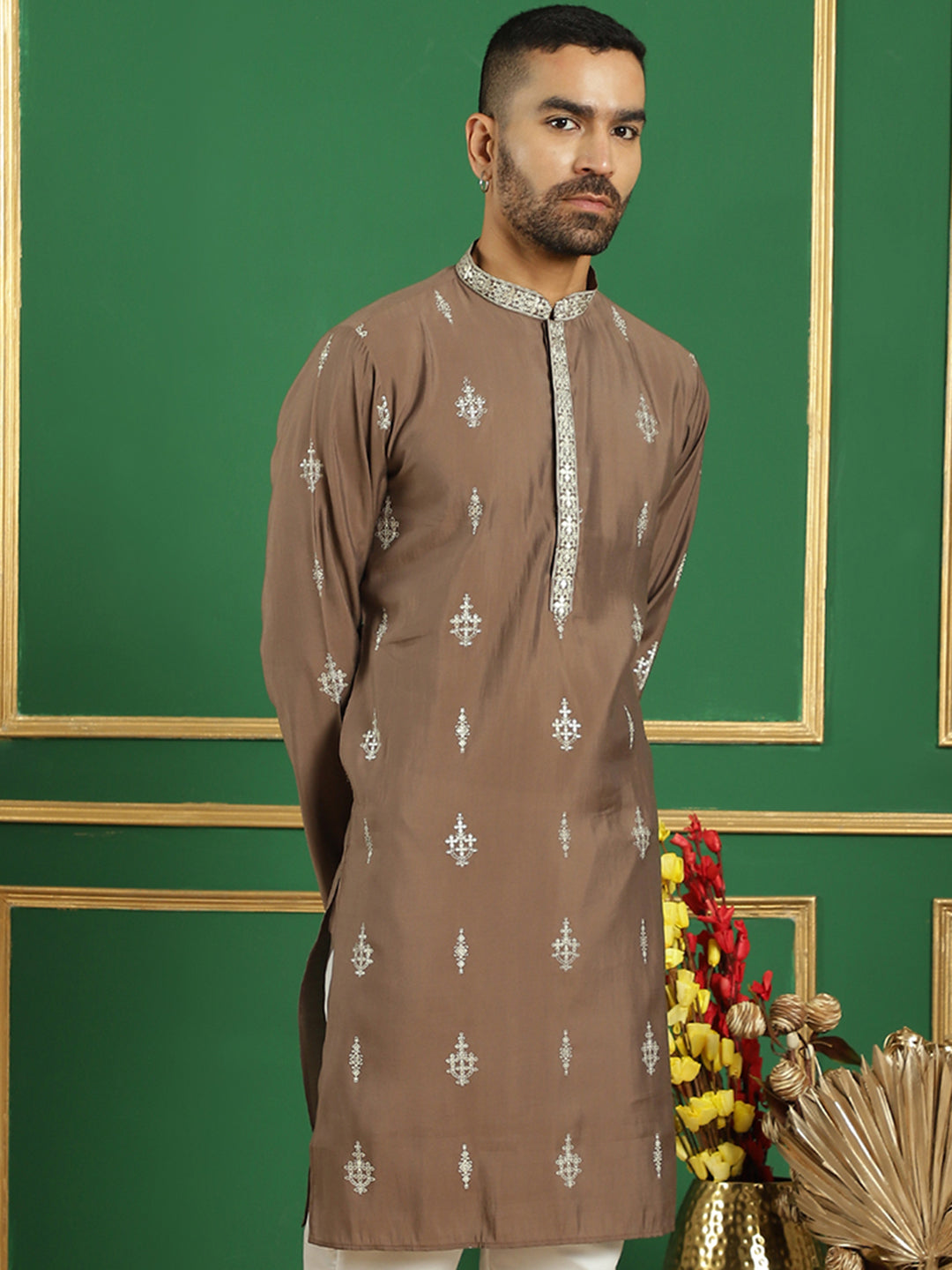 Men's Embroidered Kurtas - Taantav