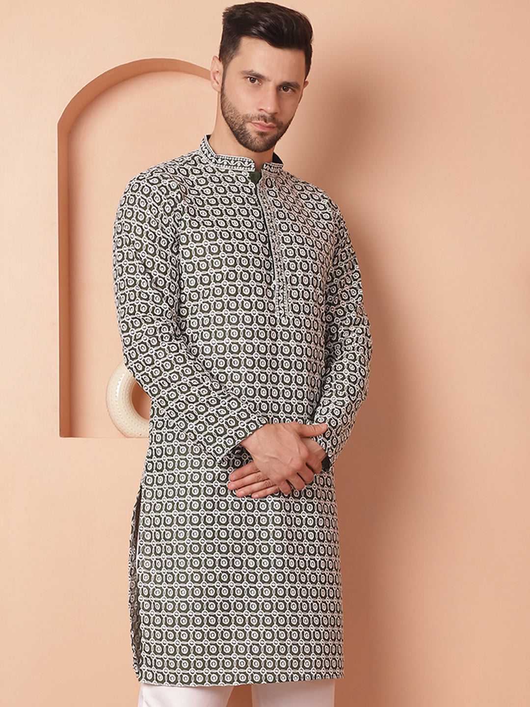 Men's Chikankari Pure Cotton Kurtas - Taantav