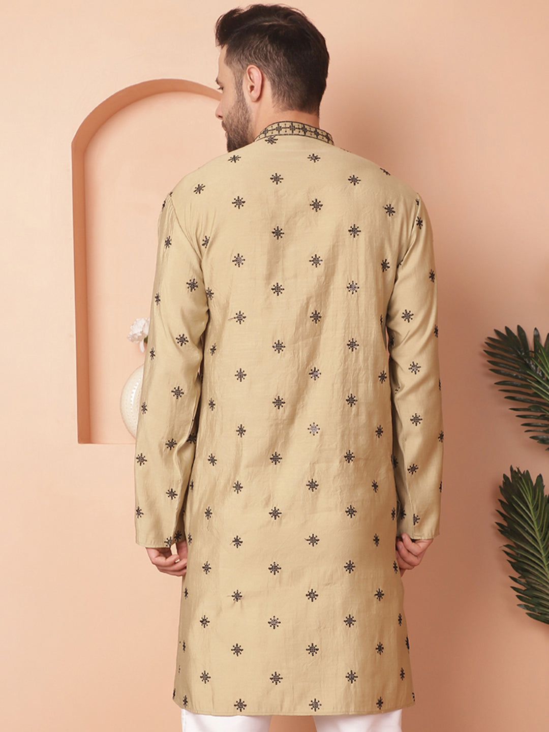 Men's Collar Chikankari Embroidered Kurtas - Taantav