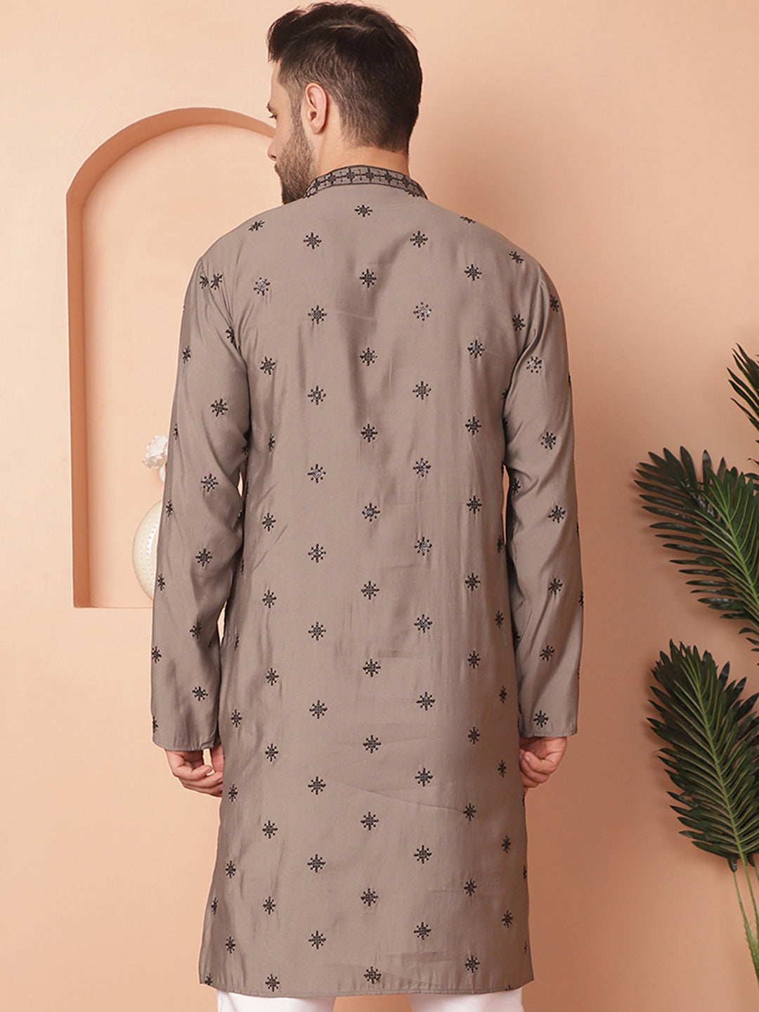 Men's Collar Chikankari Embroidered Kurtas - Taantav