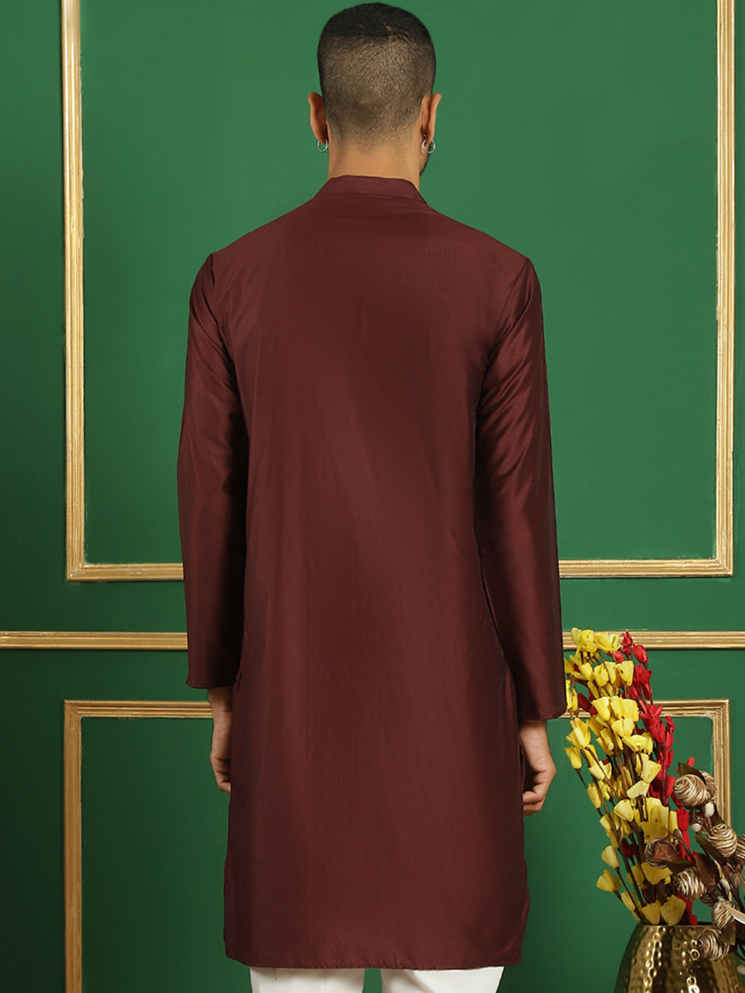 Men's Black Embroidered and Sequence Kurtas - Taantav