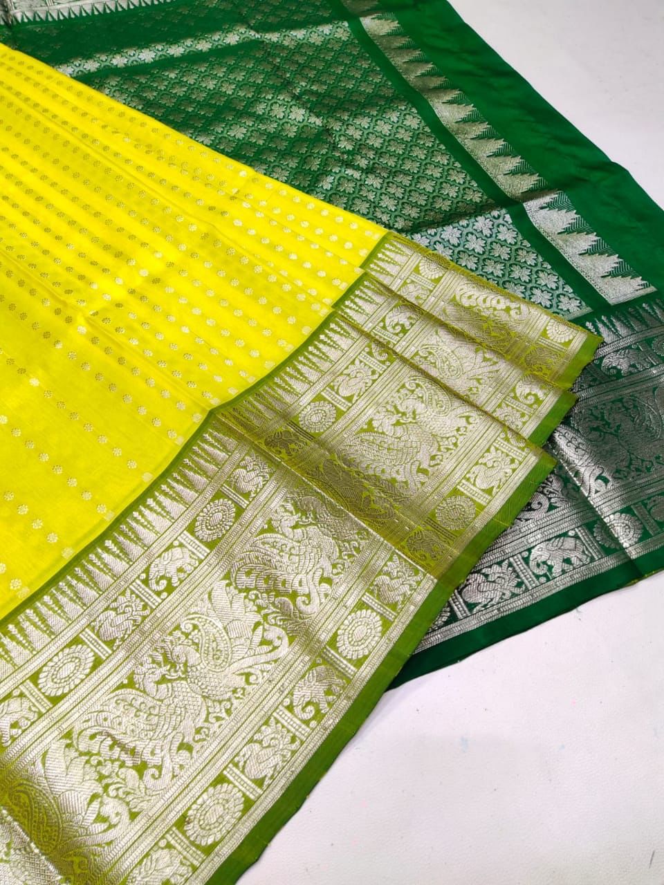 Color_Yellow