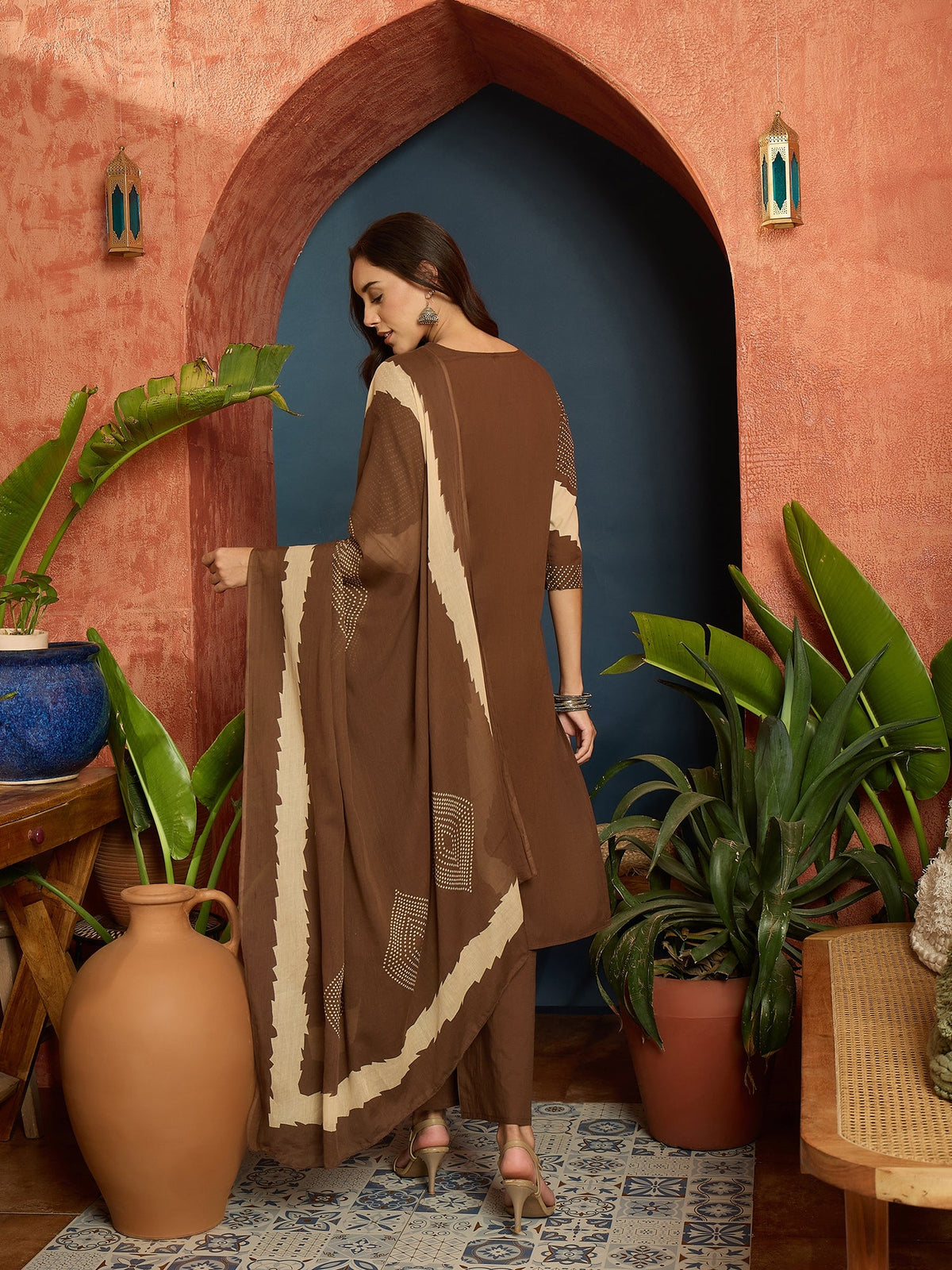 Color_Brown