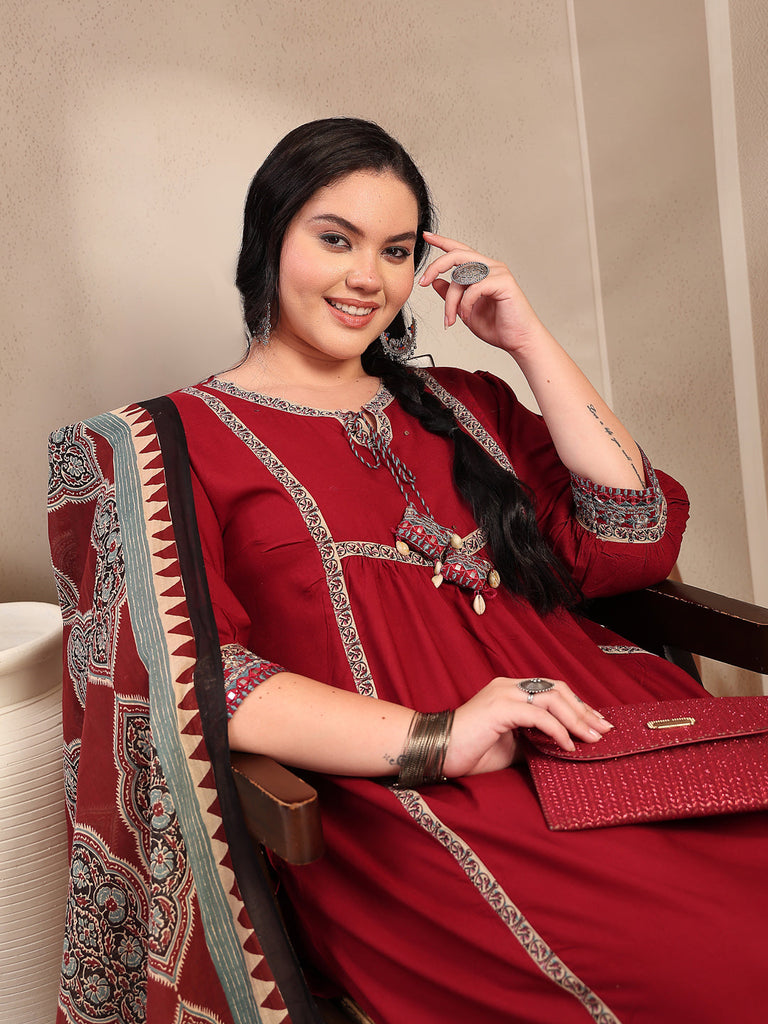 Women's Plus Size Maroon Solid Cotton Kurta Pant Dupatta Set