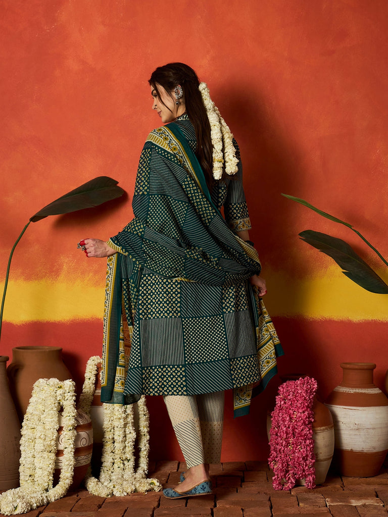 Women's Teal Printed Cotton Straight Kurta Pant Dupatta Set