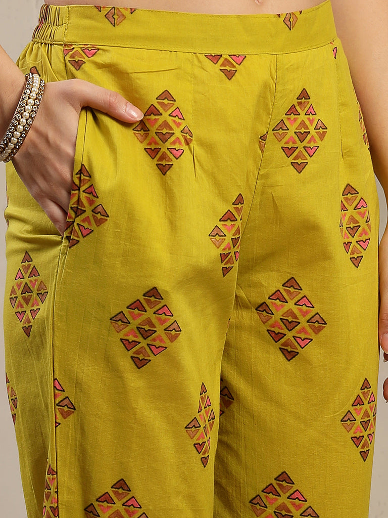 Women's Yellow Floral Printed Cotton Straight Kurta Pant Dupatta Set