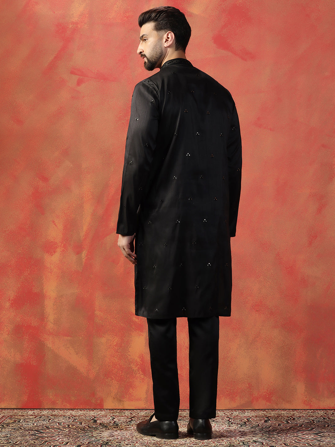 Color_Black