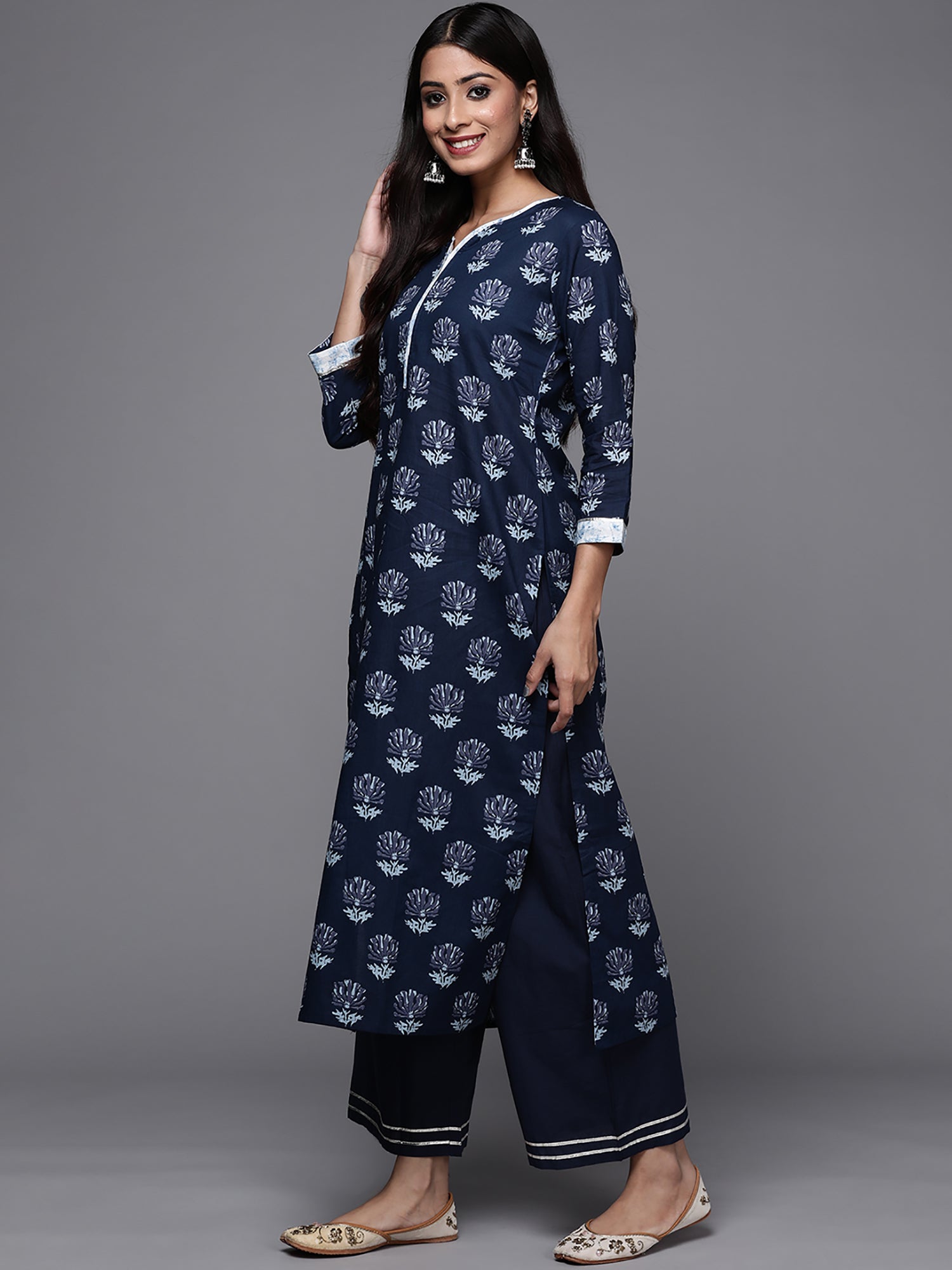 Women's Navy Blue Pure Cotton Kurta Set - Taantav