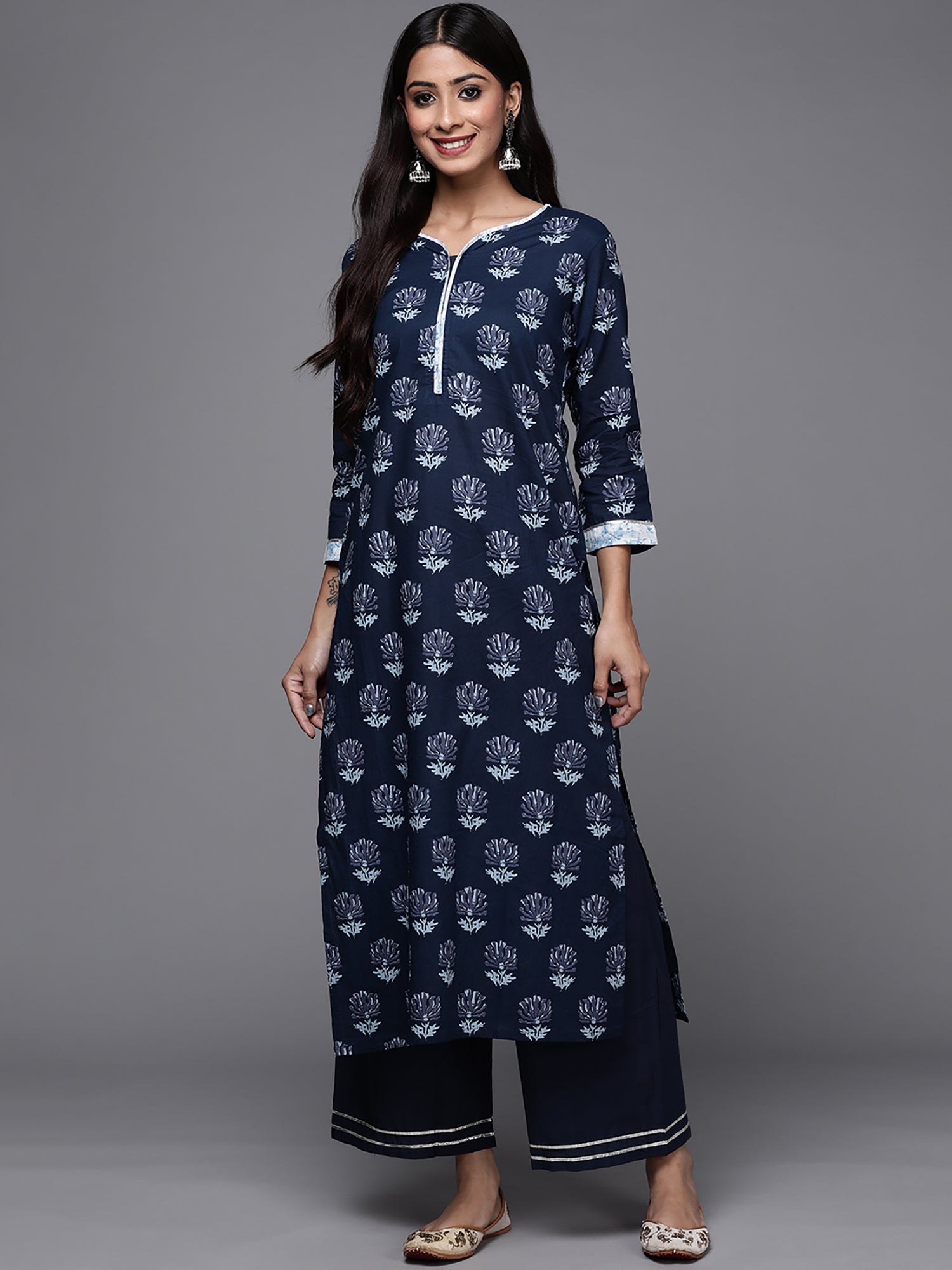 Women's Navy Blue Pure Cotton Kurta Set - Taantav