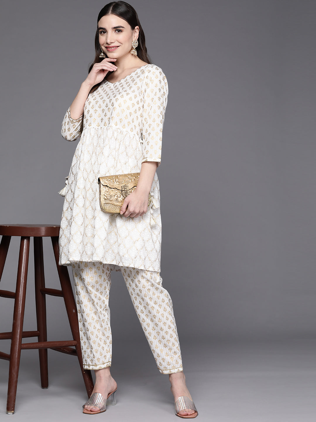 Women's Off White Cotton Blend Kurta Set - Taantav