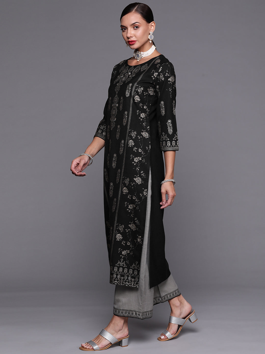 Women's Black Cotton Blend Kurta Set - Taantav