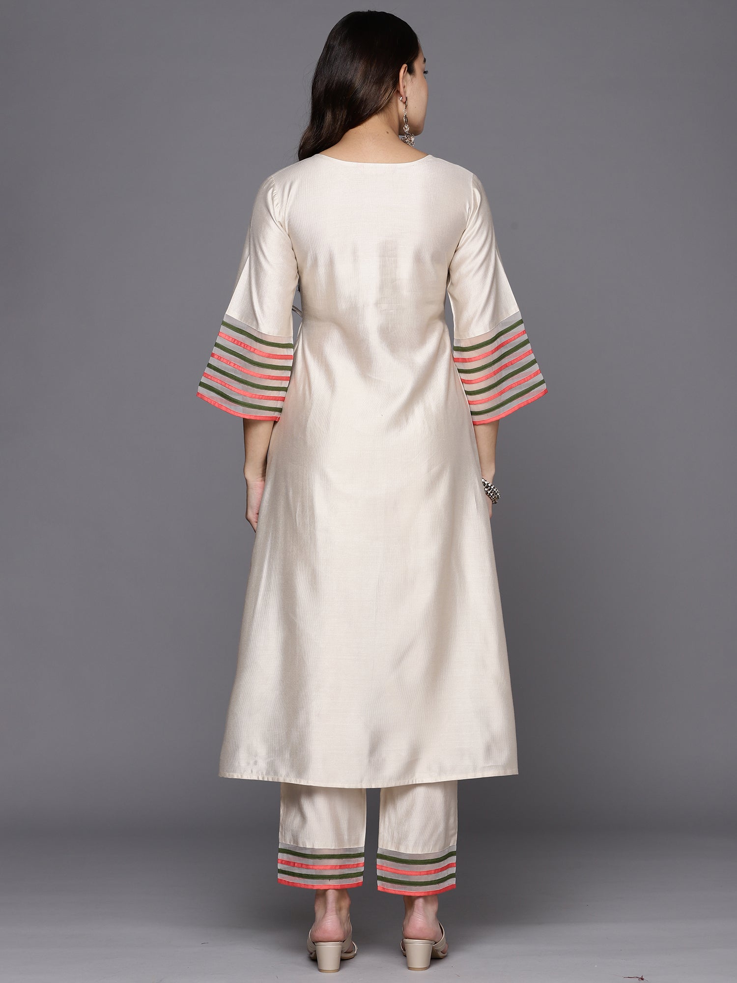 Women's White Liva Kurta Set - Taantav