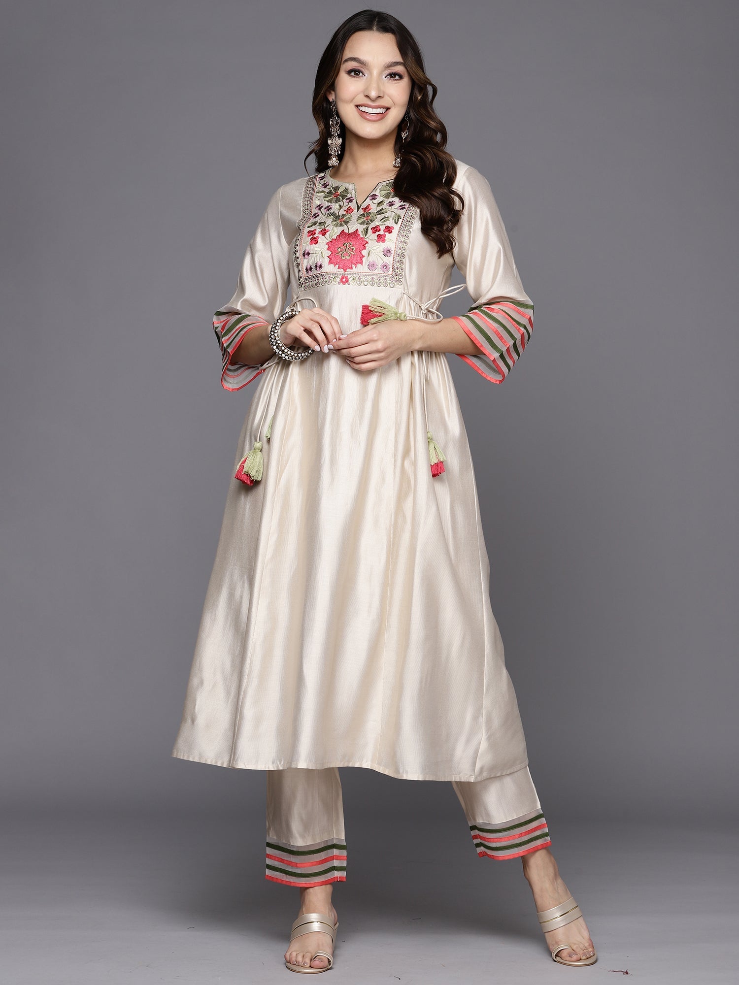 Women's White Liva Kurta Set - Taantav