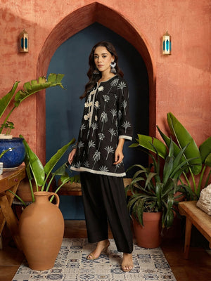 Color_Black