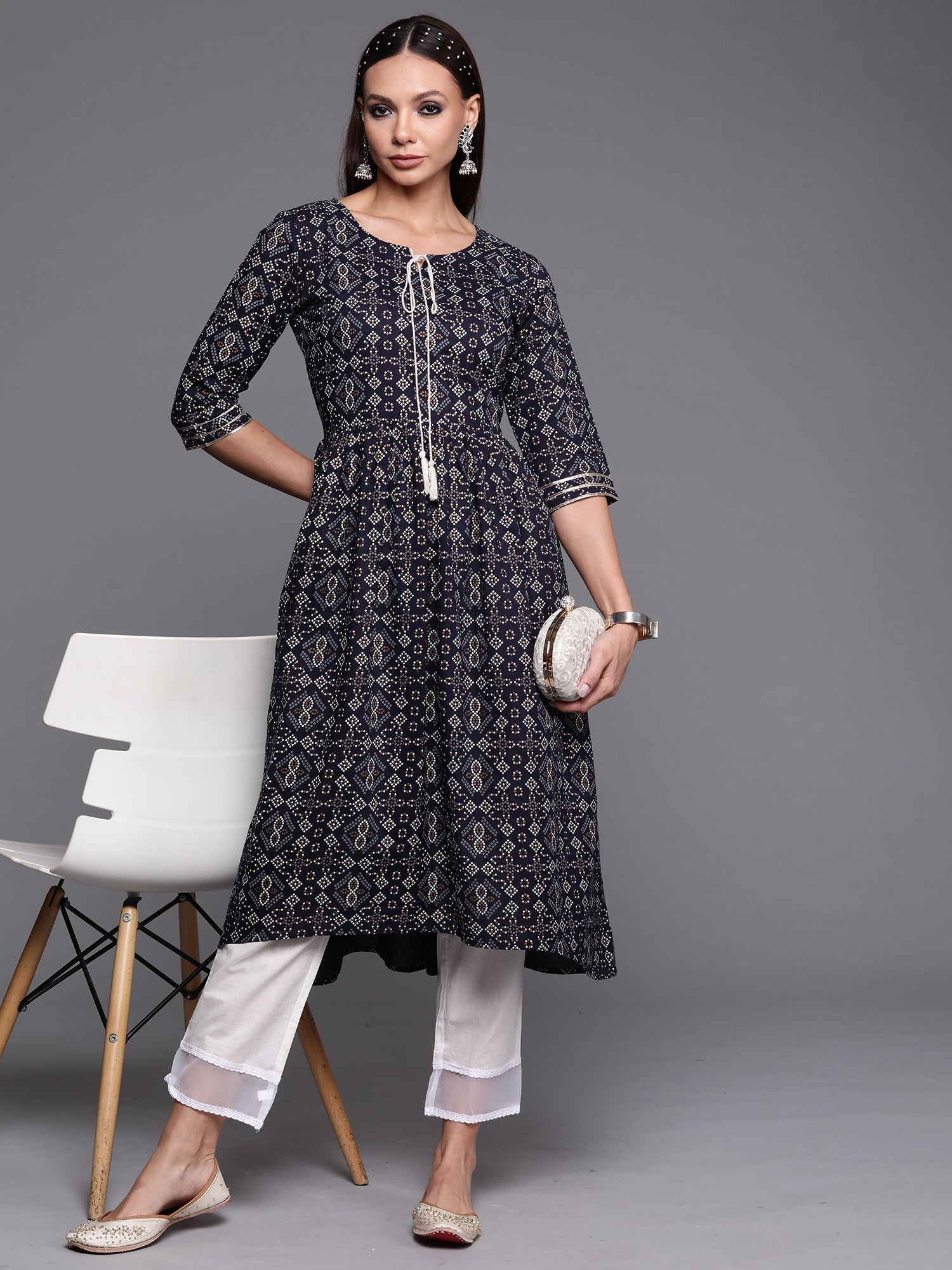 Women's Navy Blue Cotton Kurta - Taantav