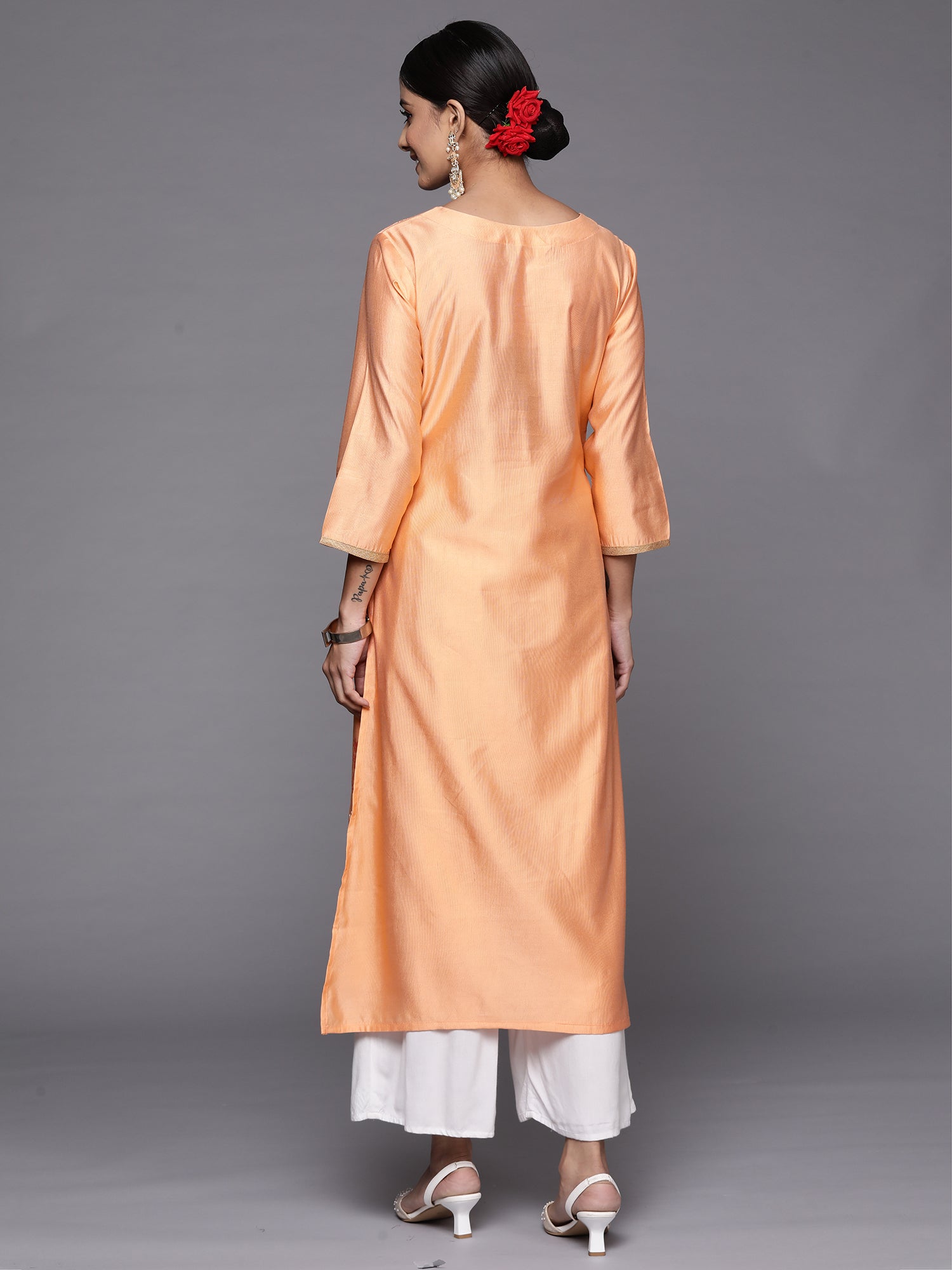 Women's Peach Liva Kurta - Taantav