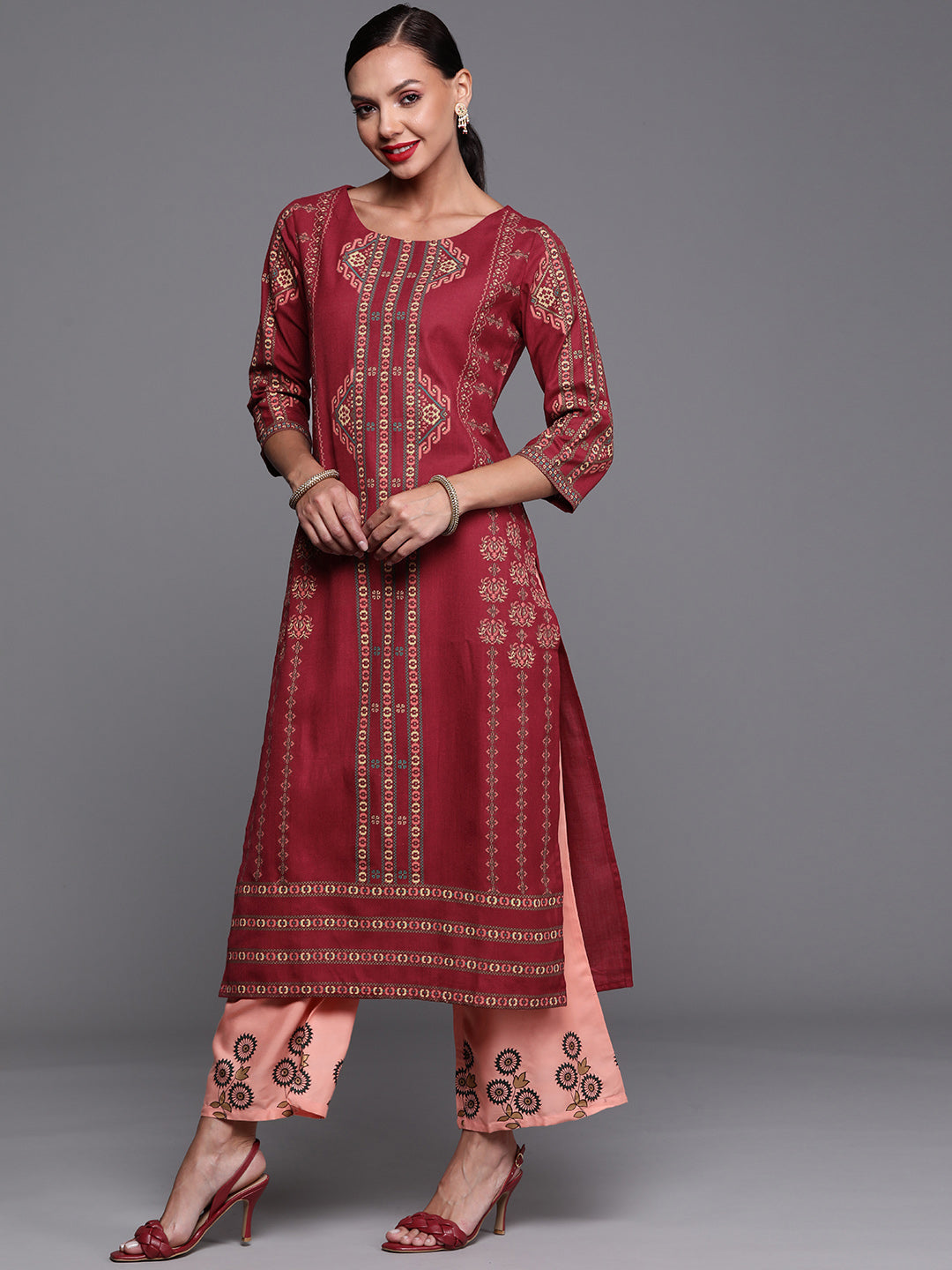 Women's Maroon Cotton Kurta - Taantav