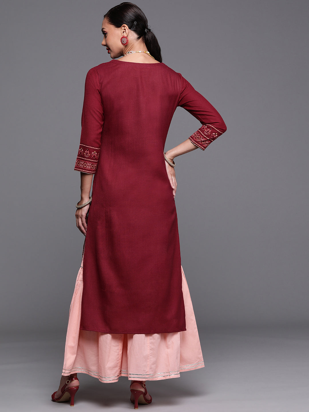 Women's Maroon Cotton Kurta - Taantav