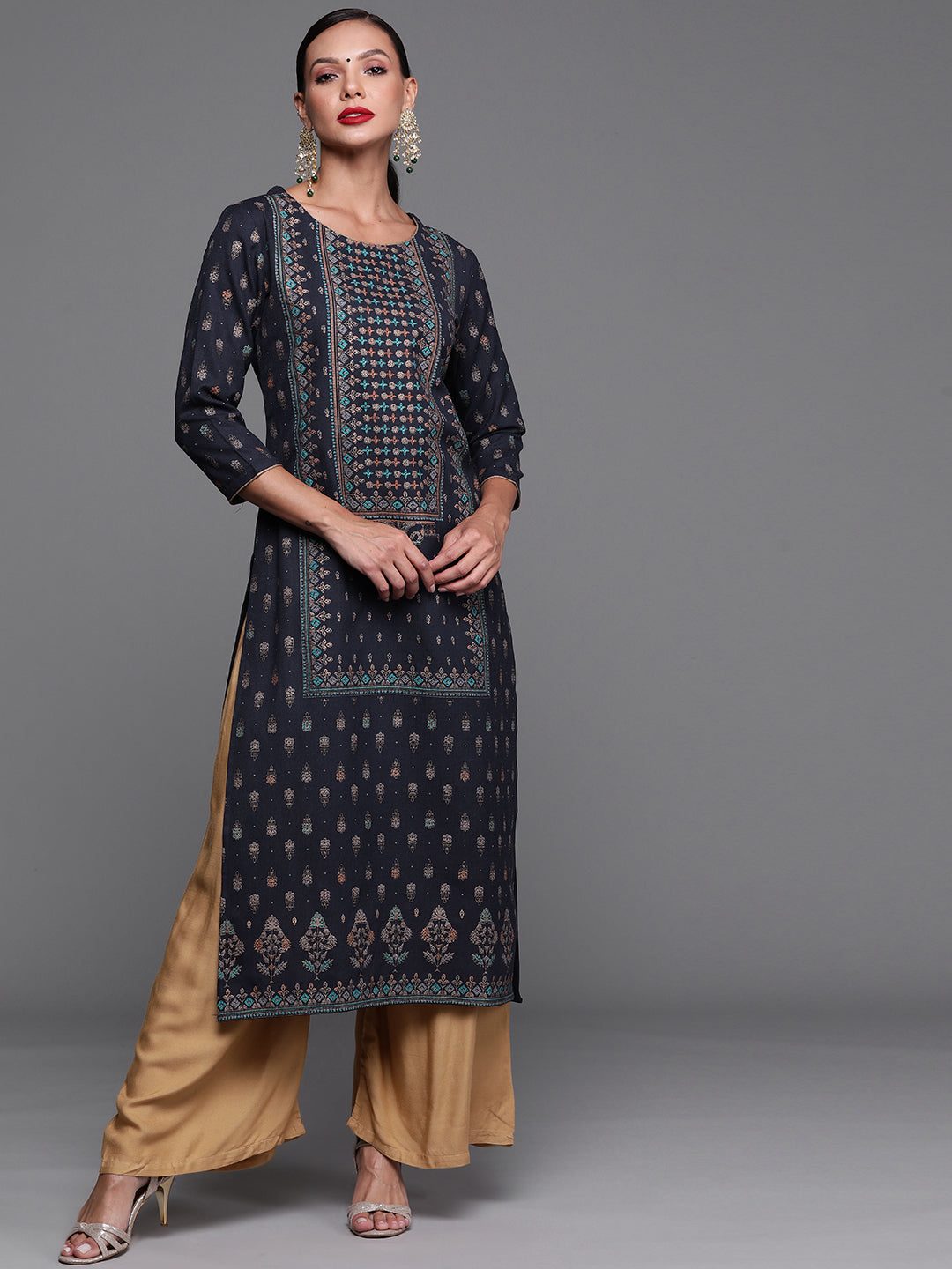 Women's Navy Blue Cotton Kurta - Taantav